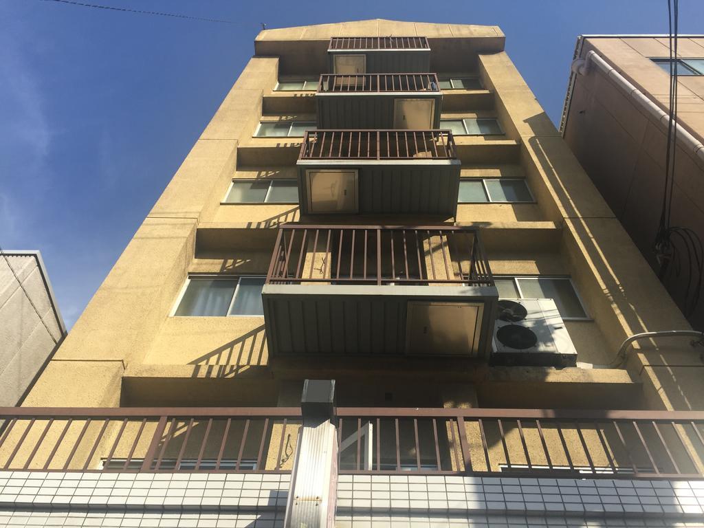 Akasaka Ryokan Осака Екстериор снимка